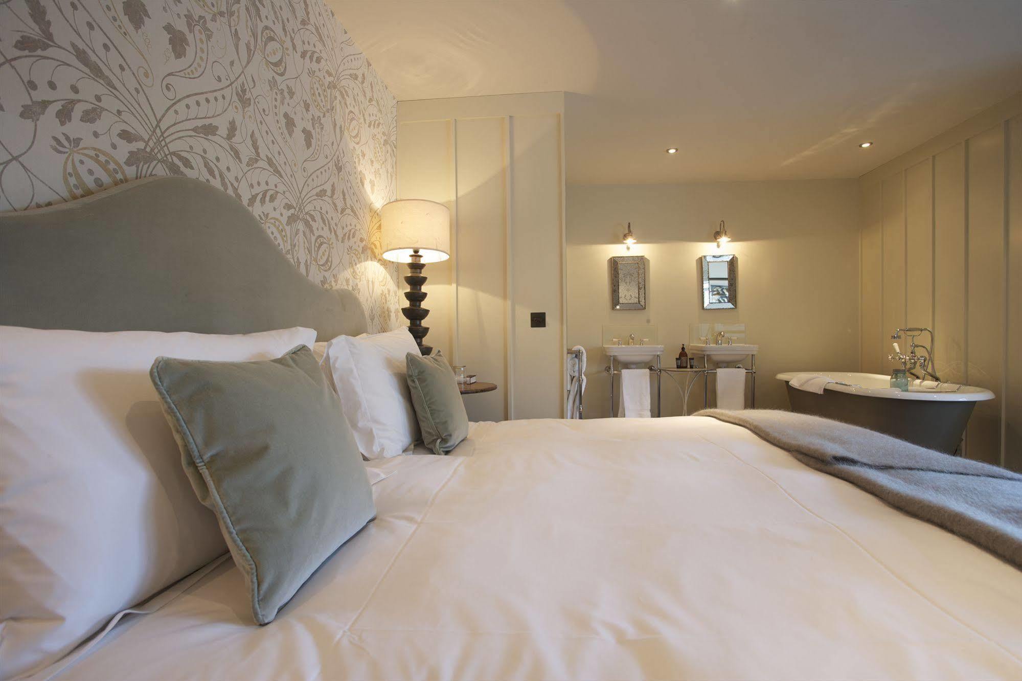The Wheatsheaf Inn Bourton-on-the-Water Exteriér fotografie